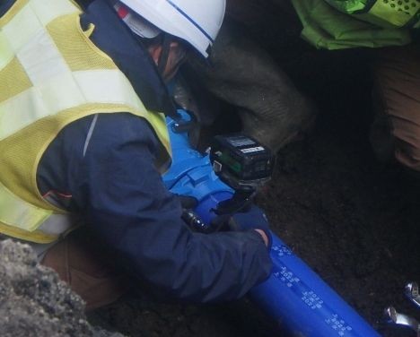 配ポリ 水道本管布設工事